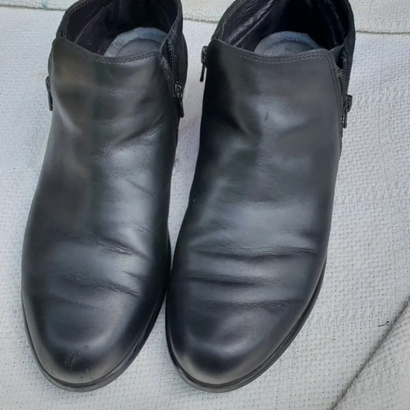 Naot Black Vegan.Booties 10/ 10.5 - Picture 2 of 10